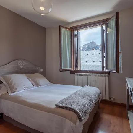 Ermita De San Juan Tramacastilla de Tena