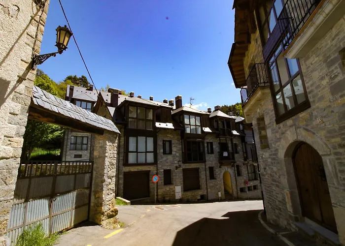 Ermita De San Juan Appartement Tramacastilla de Tena