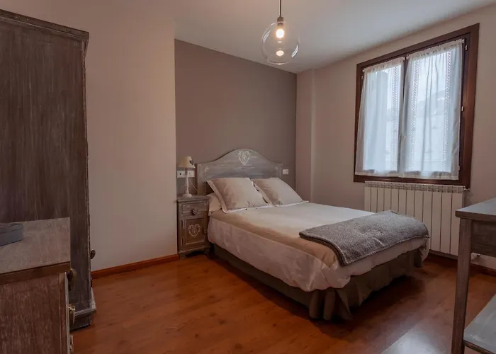 Ermita De San Juan * Tramacastilla de Tena